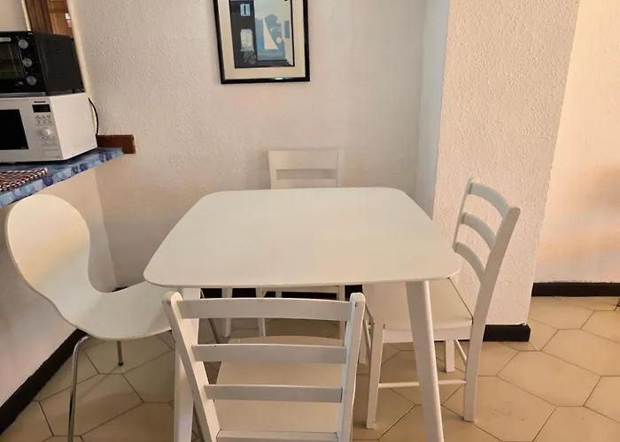 Novelty סאלו